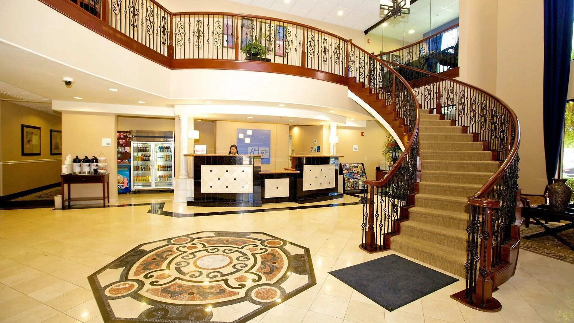 Hotel Holiday Inn Express & Suites Lathrop By Ihg