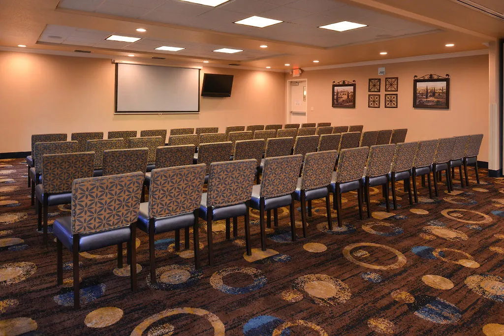 Holiday Inn Express & Suites Lathrop By Ihg
