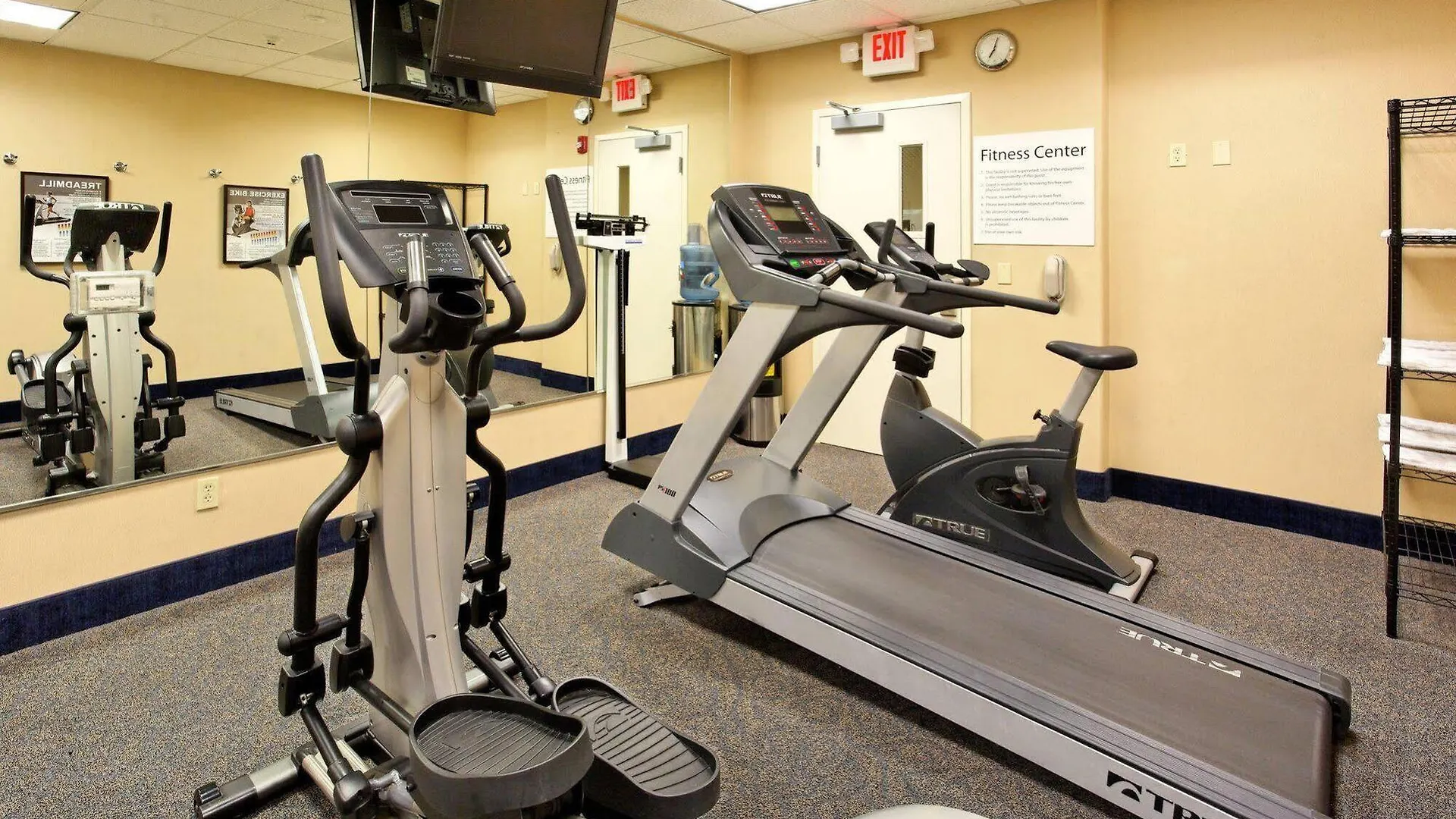 Hotel Holiday Inn Express & Suites Lathrop By Ihg